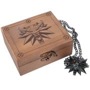 Witcher 3 Medallion and Chain with LED in Wooden Box