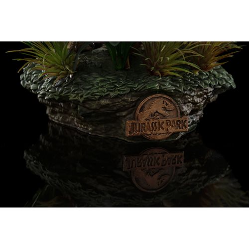 Jurassic Park Just The Two Raptors Art 1:10 Scale Statue