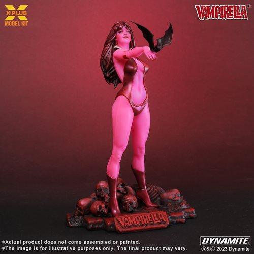 Vampirella Jose Gonzalez Glow-in-the-Dark Edition 1:8 Scale Plastic Model Kit