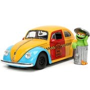 Sesame Street '59 VW Beetle 1:24 Vehicle and Oscar Figure