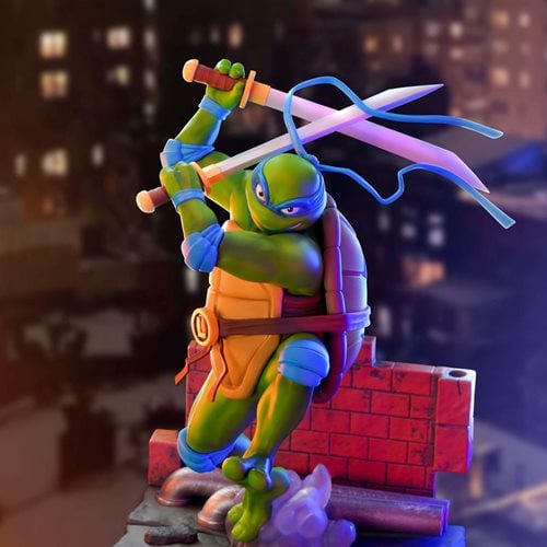 Teenage Mutant Ninja Turtle Leonardo Super Figure Collection 1:10 Scale Figurine
