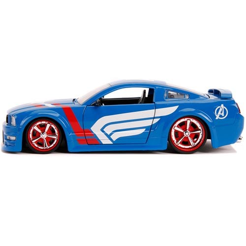 Captain America 2006 Ford Mustang GT 1:24 Scale Die-Cast Metal Vehicle with Figure