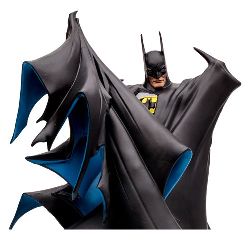 Batman by Todd McFarlane 1:8 Scale Statue