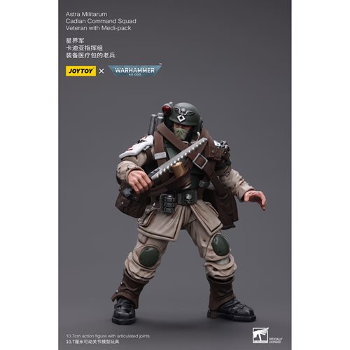 Joy Toy Warhammer 40,000 Astra Militarium Cadian Command Squad Veteran with Medi-Pack 1:18 Scale Act