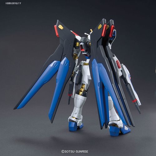 Mobile Suit Gundam Seed Destiny Strike Freedom Gundam High Grade 1:144 Scale Model Kit
