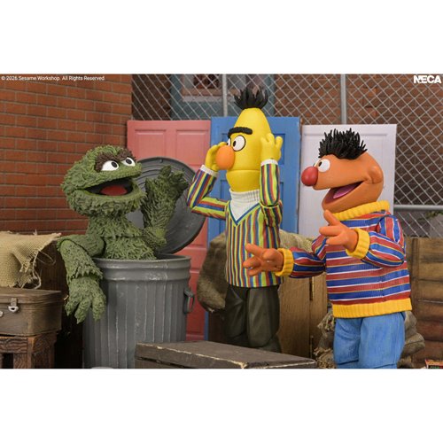Sesame Street Ultimate Oscar the Grough 7-Inch Scale Action Figure
