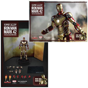 Iron Man 3 Mark 42 Super Alloy 1:12 Scale Die-Cast Light-Up Collectible Figure