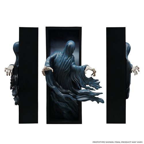Harry Potter Dementor Vinyl Book Nook Statue