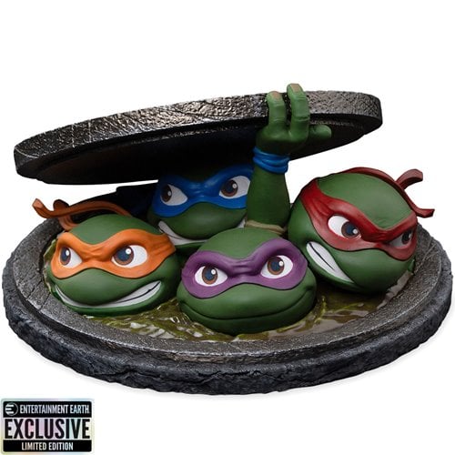 Teenage Mutant Ninja Turtles (1990) Movie Poster Sewer MiniCo Vinyl Figure - Entertainment Earth Exclusive