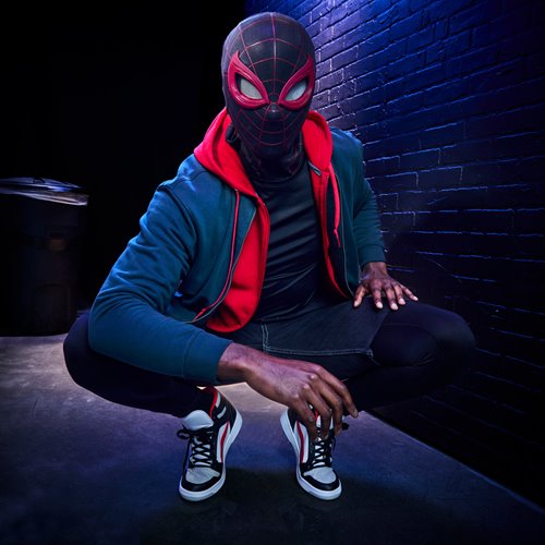 Spider-Man Marvel Legends Series Miles Morales Electronic Expressive Mask