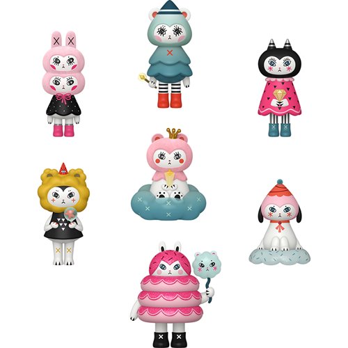 Wonder Club: Wishing Well Premium Vinyl Figure Display Case of 6