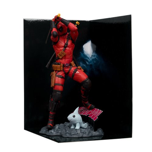 Marvel Wave 5 Deadpool #1 1:10 Scale Posed Figure with Scene