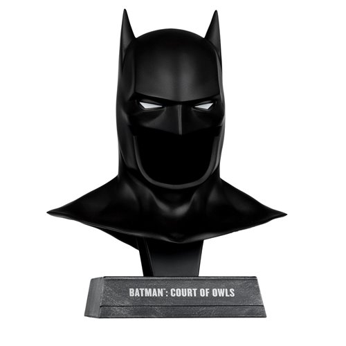 DC Direct Prop Replica Wave 5 Batman Court of Owls 1:3 Scale Cowl