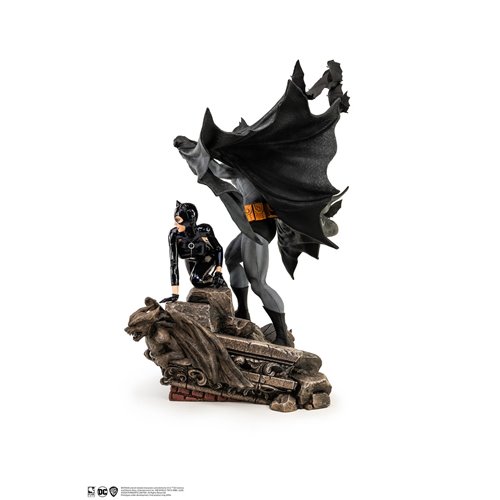 Batman and Catwoman Reunion 1:4 Scale Statue