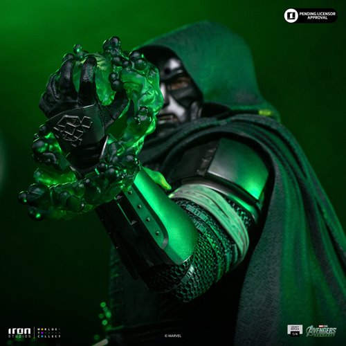 Avengers: Doomsday Doctor Doom Legacy Replica 1:4 Limited Edition Statue