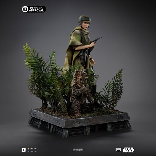 Star Wars: Return of the Jedi Leia and Wicket 1:10 Art Scale Limited Edition Statue