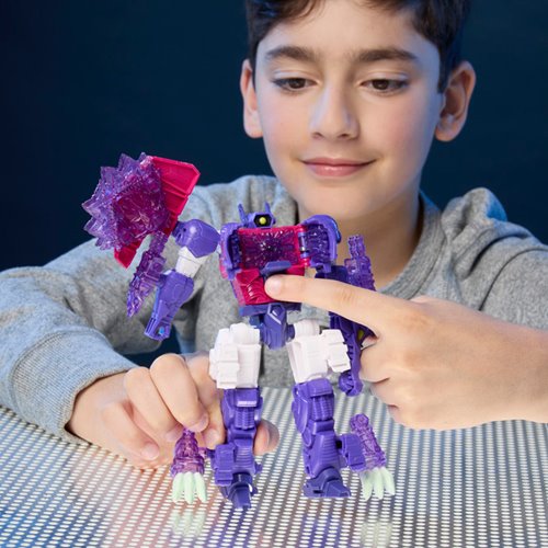Transformers Cyberworld Shockwave Ultimate Cyber Changers Energon Surge Action Figure