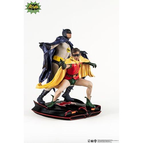 Batman 1966 Classic TV Series Batman and Robin 1:8 Scale Statue