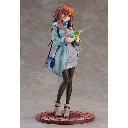 The Quintessential Quintuplets Miku Nakano Date Style Version 1:6 Scale Statue