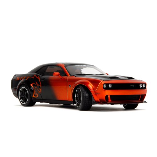 Pink Slips Wave 1 2015 Dodge Challenger SRT Hellcat Redeye Widebody 1:18 Scale Die-Cast Metal Vehicl