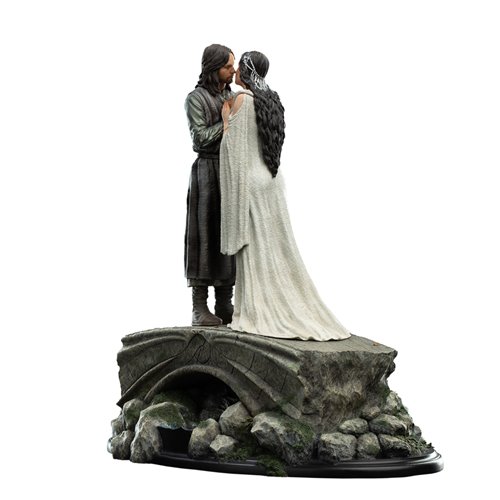 The Lord of the Rings Trilogy Aragorn and Arwen Miniature Statue
