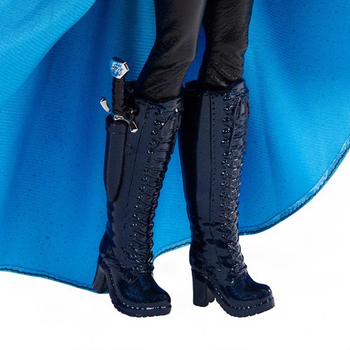 Descendants: Wicked Wonderland Chloe Wonderland Deluxe Doll