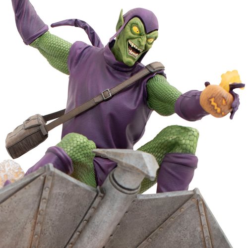 Marvel Comic Gallery Green Goblin Deluxe Statue