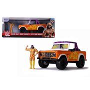 WWE Macho Man 1973 Ford Bronco 1:24 Scale Die-Cast Metal Vehicle with Figure