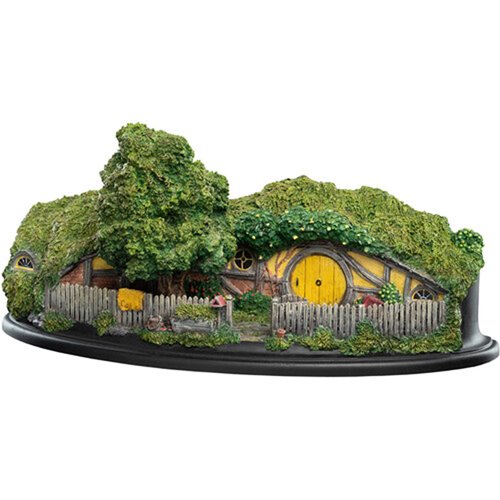 The Hobbit Hole 25 Gandalf's Cutting Environment Statue