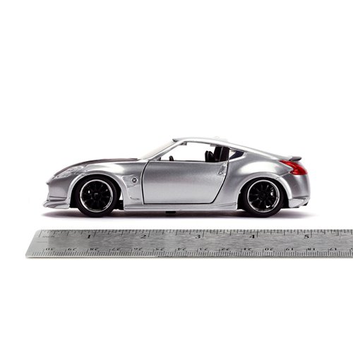 Fast and the Furious 2015 Nissan 370Z 1:32 Scale Die-Cast Metal Vehicle