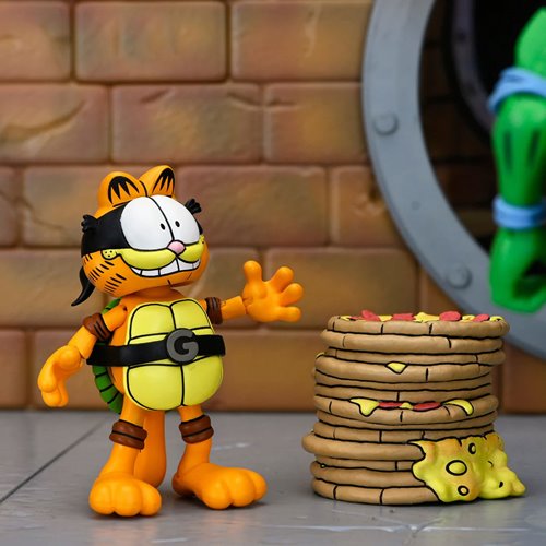 Teenage Mutant Ninja Turtles Archie Comics x Garfield Ultimate Garfello with Odie 7-Inch Scale Actio