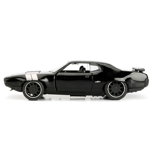 Fast and the Furious 8 Dom's Plymouth GTX 1:32 Scale Die-Cast Metal Vehicle
