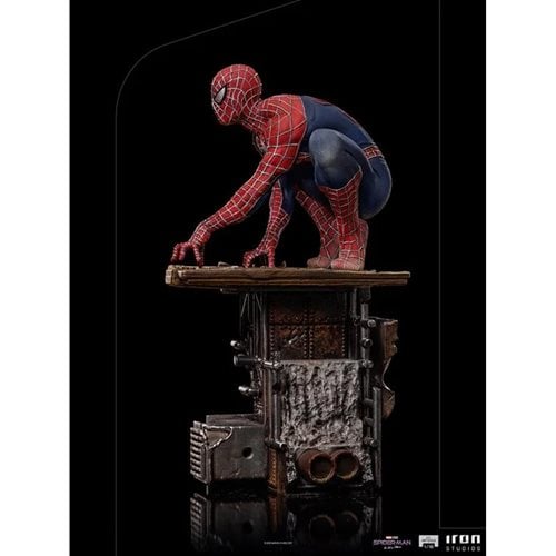Spider-Man: No Way Home Spider-Man Friendly Neighborhood Battle Diorama Series 1:10 Art Scale Limite