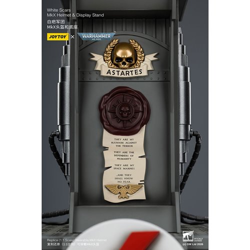 Joy Toy Warhammer 40,000 White Scars MKX 1:1 Scale Roleplay Helmet Prop Replica with Stand