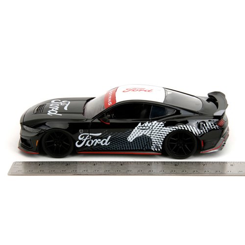Bigtime Muscle 2024 Ford Mustang Dark Horse Glossy Black 1:24 Scale Die-Cast Metal Vehicle