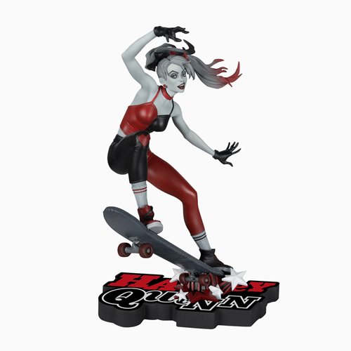 Harley Quinn Red, White and Black by Ivan Tao 1:10 Scale Resin Statue