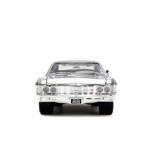Bigtime Muscle 1967 Chevrolet Impala SS Candy Silver and Black 1:24 Scale Die-Cast Metal Vehicle