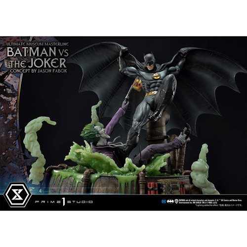 DC Comics Batman vs. Joker Ultimate Museum Masterline 1:3 Scale Statue