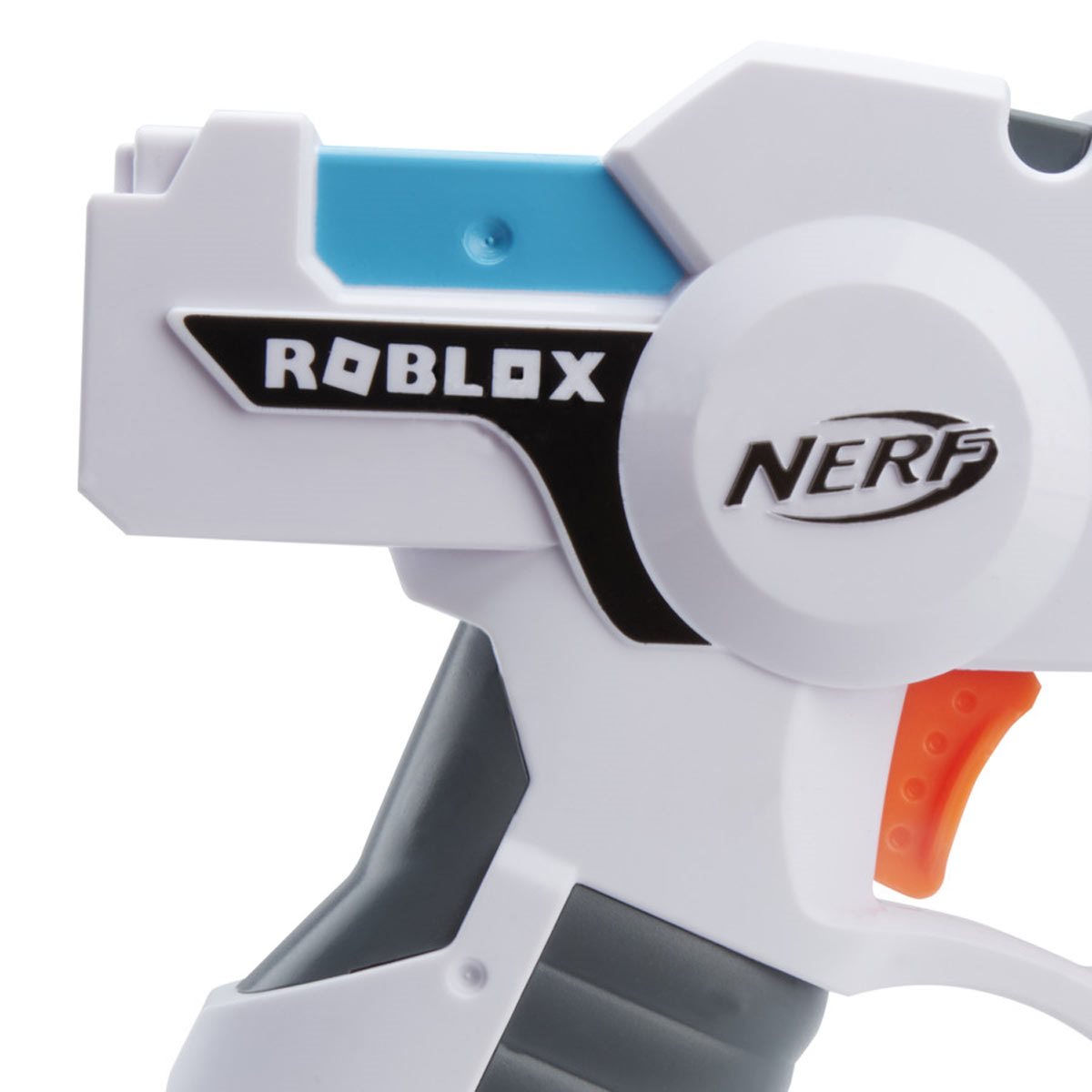 NERF Roblox Phantom Forces: Boxy Buster Dart Blaster, Pull-Down Priming  Handle, 2 Elite Darts, Code to Unlock in-Game Virtual Item