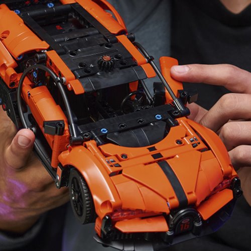 LEGO Technic 42222 Bugatti Chiron Pur Sport Hypercar
