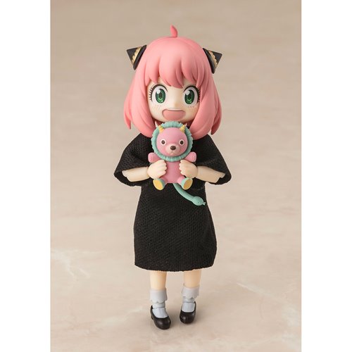 Spy x Family Anya Forger Dress Version S.H.Figuarts Action Figure