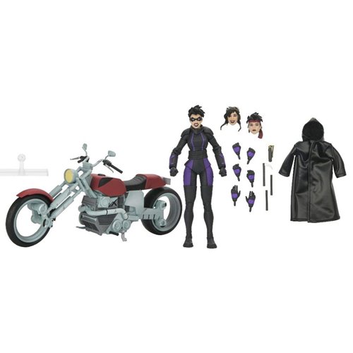 Teenage Mutant Ninja Turtles: The Last Ronin Casey Marie with Motorcycle 7-Inch Scale Action Figure