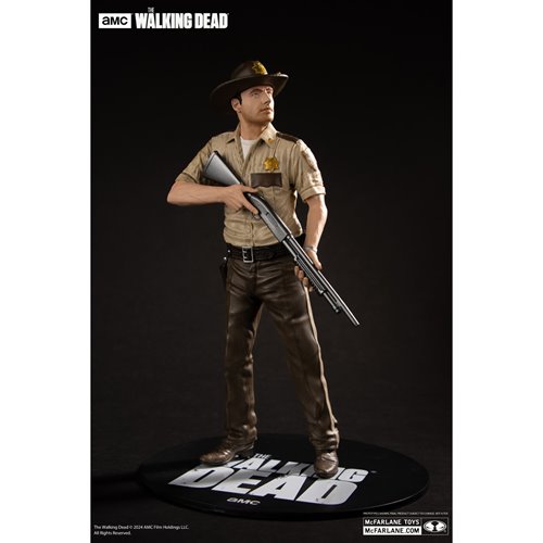 The Walking Dead Rick Grimes 1:8 Scale Posed Figure