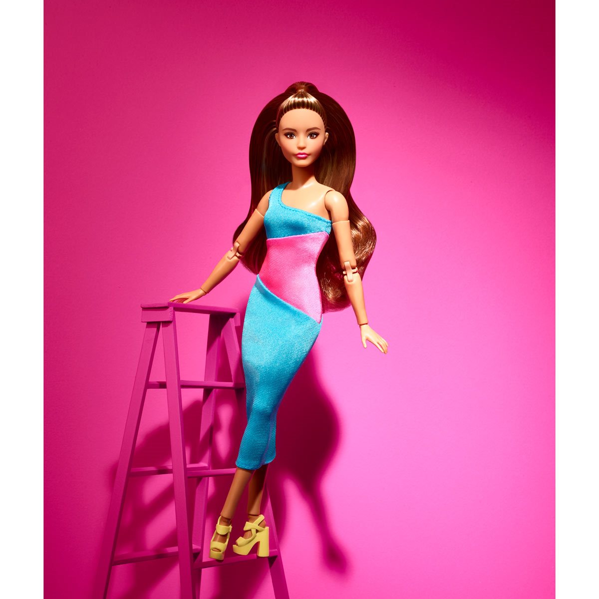 Barbie Signature Barbie Looks Doll (Original, Red)