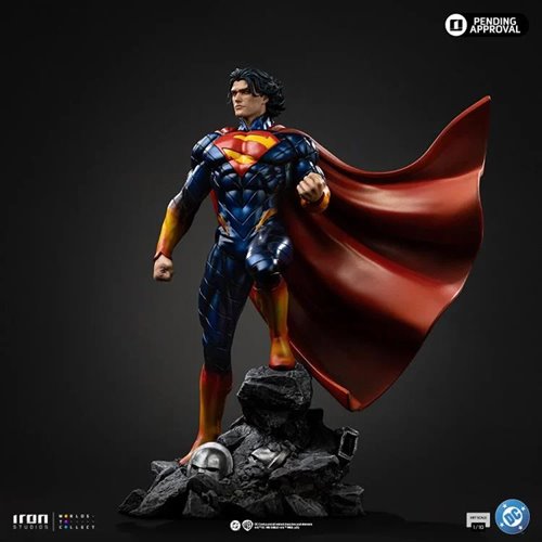 Absolute Superman DC Comics 1:10 Art Scale Limited Edition Statue