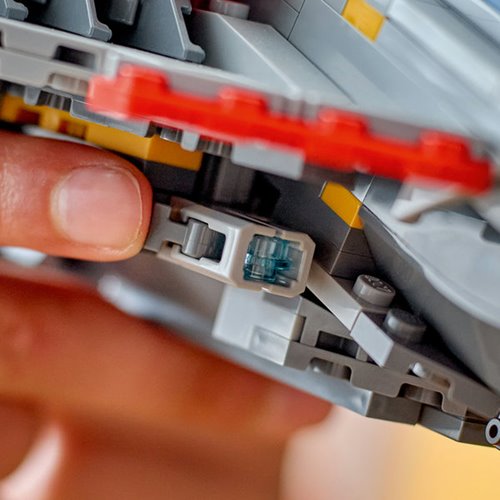 LEGO 76325 Avengers: Age of Ultron Quinjet