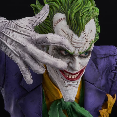 DC The Joker Laughing Purple Version 12-Inch Vinyl Statue - Previews Exclusive