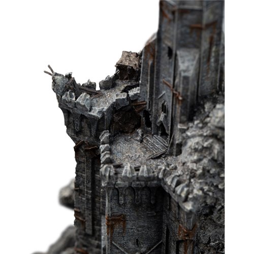 The Lord of the Rings Cirith Ungol Limited Edition Environment Statue