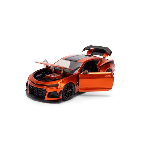 Bigtime Muscle 2024 Chevrolet Camaro ZL1 1LE 1:24 Scale Die-Cast Metal Vehicle