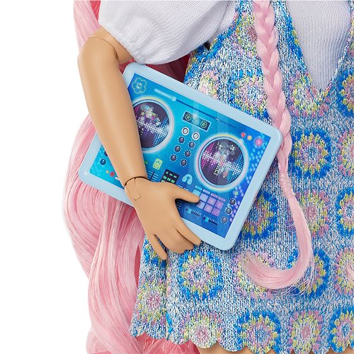Barbie Dream Besties Daisy Jean Doll